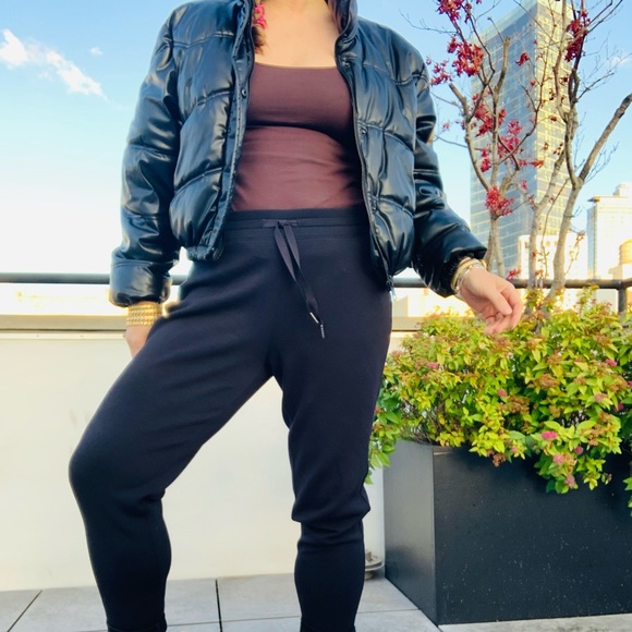 Zara Black Patent Vegan Leather Crop Puffer - Picture 9 of 16